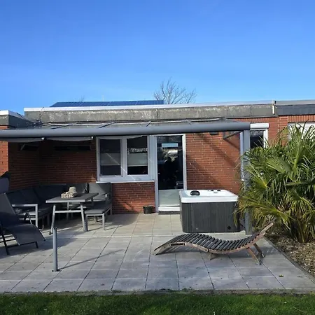 Holiday home Wattwurm